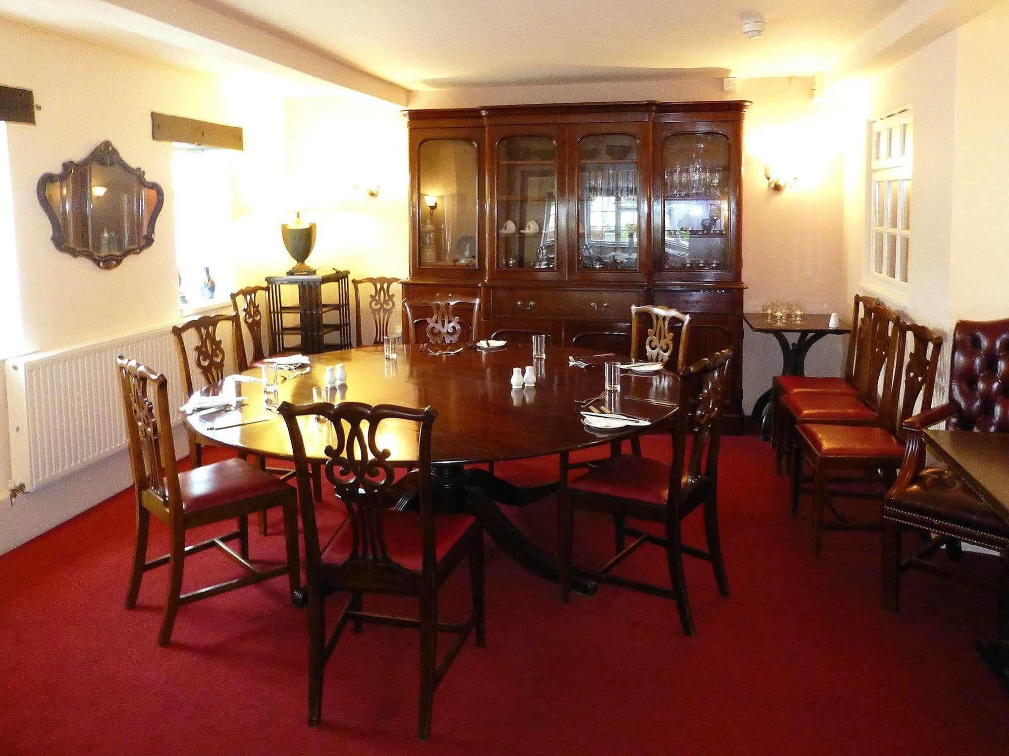 The Peacock Country Inn 치너 외부 사진